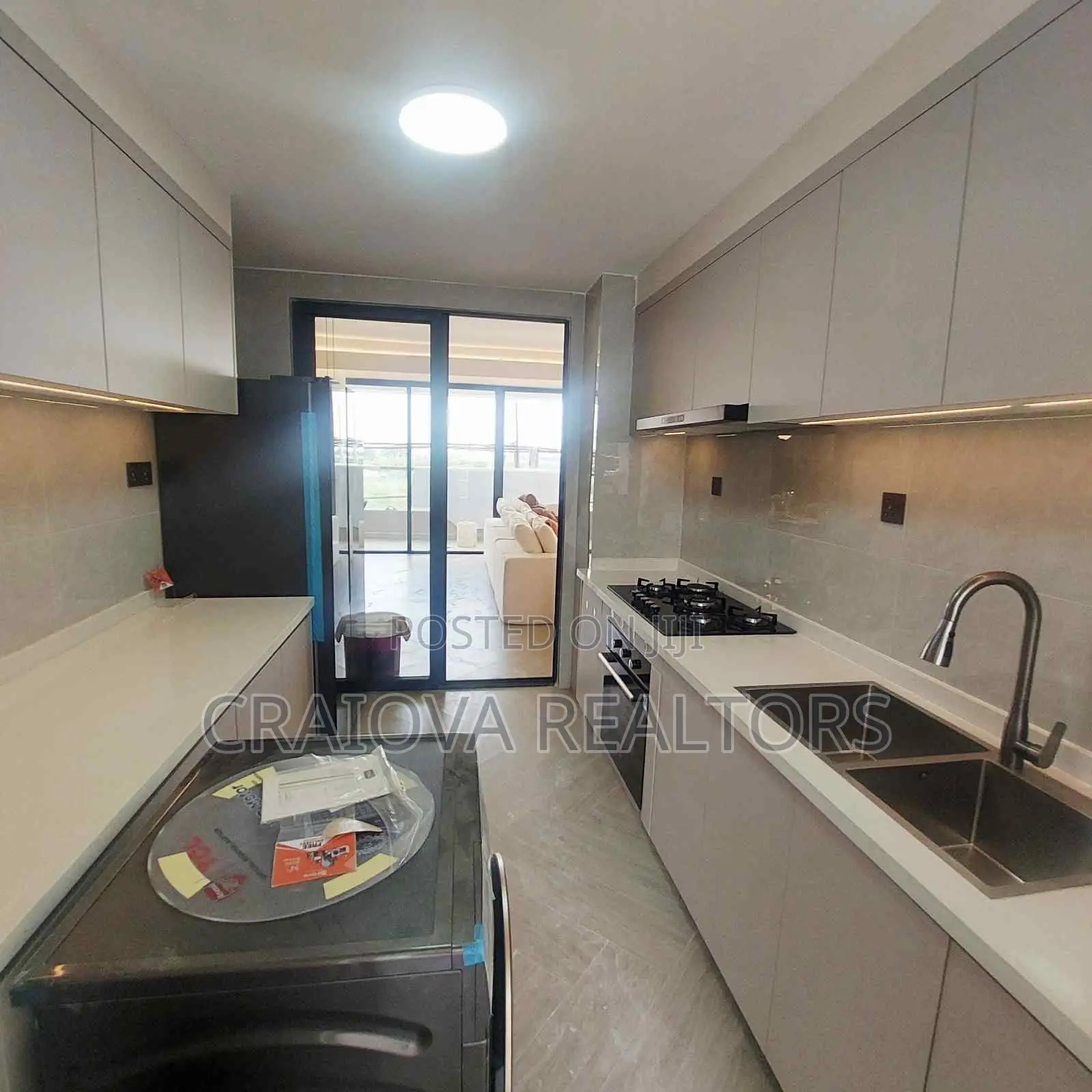 3bdrm Apartment in Hotel 67 Area for sale