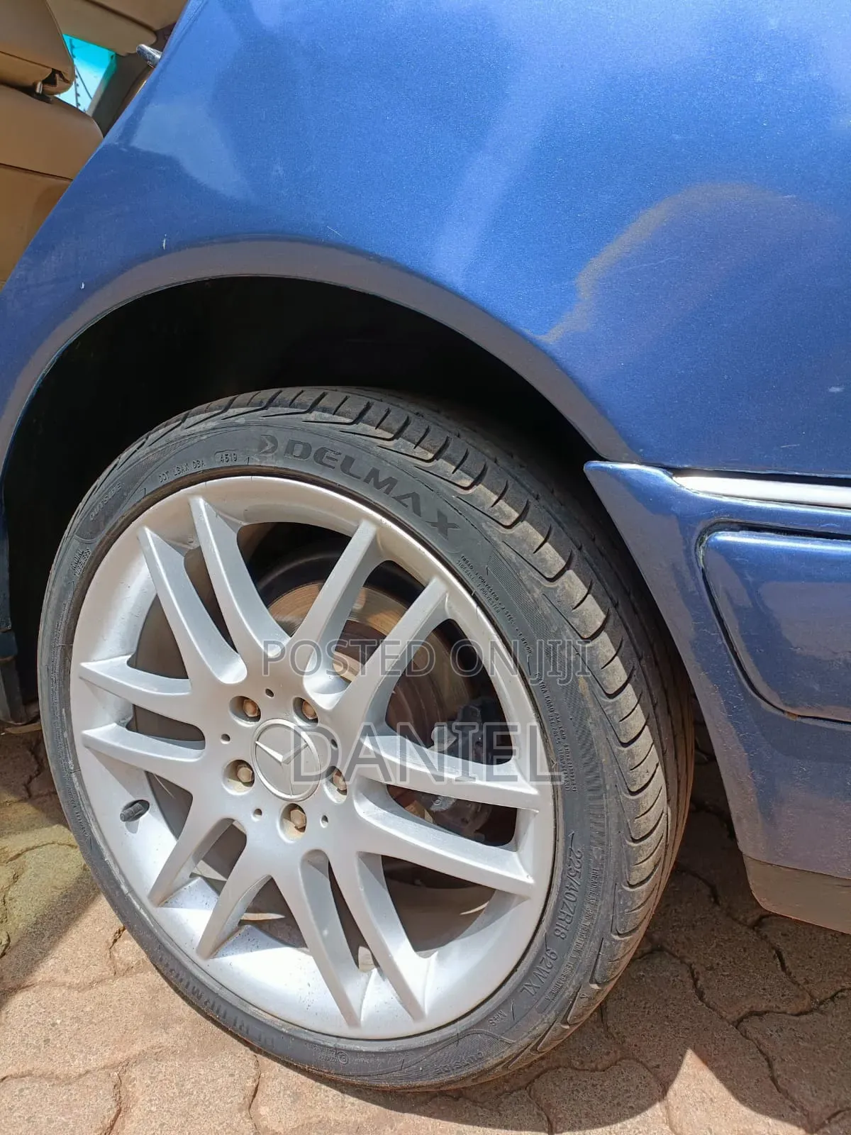 Mercedes-Benz E200 1997 Blue