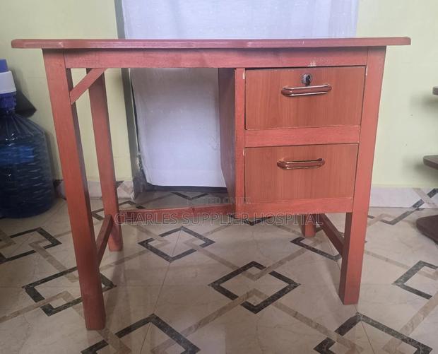 Office Desk and Chair - thumbnail 5
