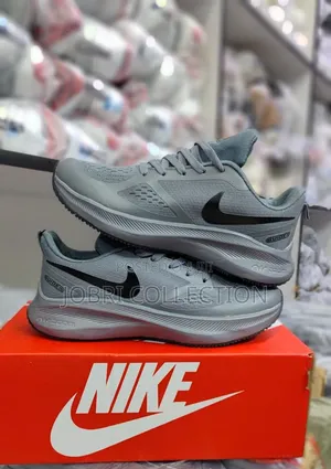 Nike Air Zoom Trainer Runner Sneakers
