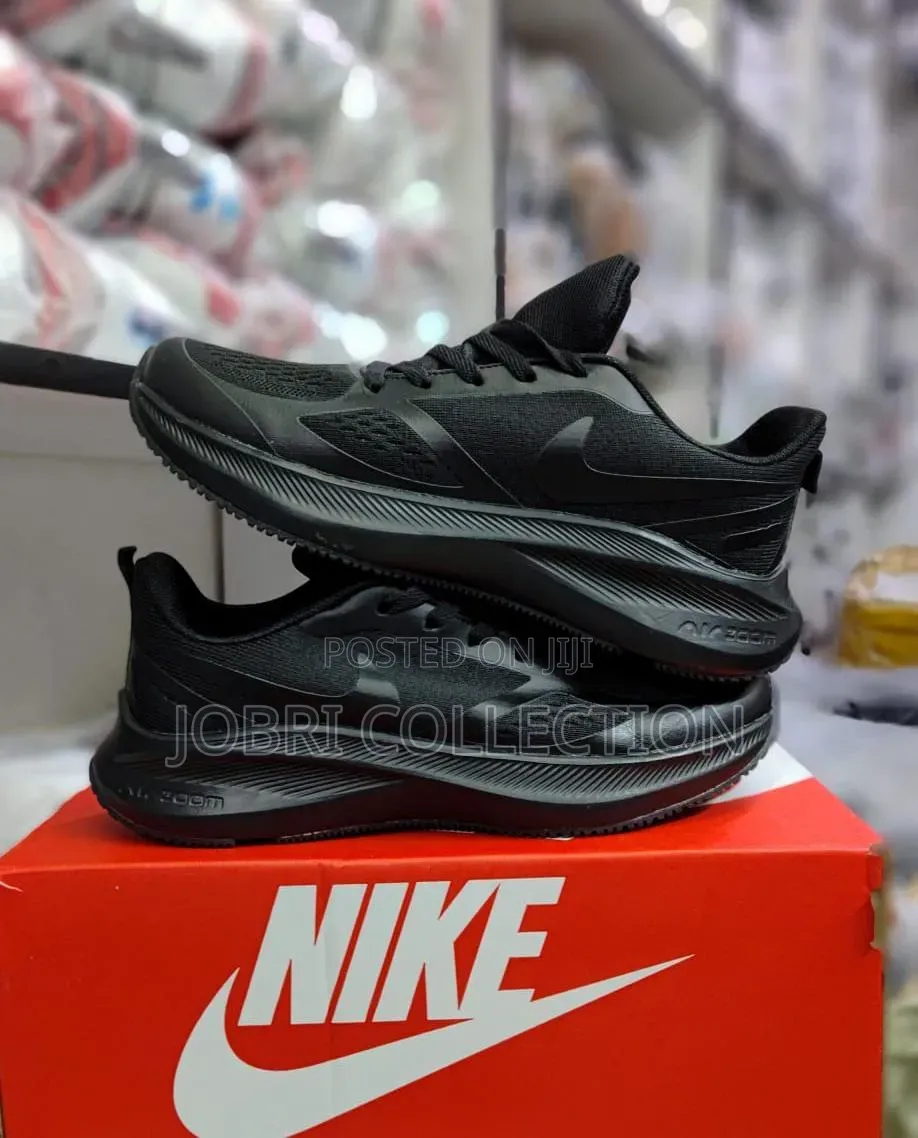 Nike Air Zoom Trainer Runner Sneakers