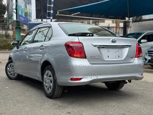Toyota Axio 2019 Silver