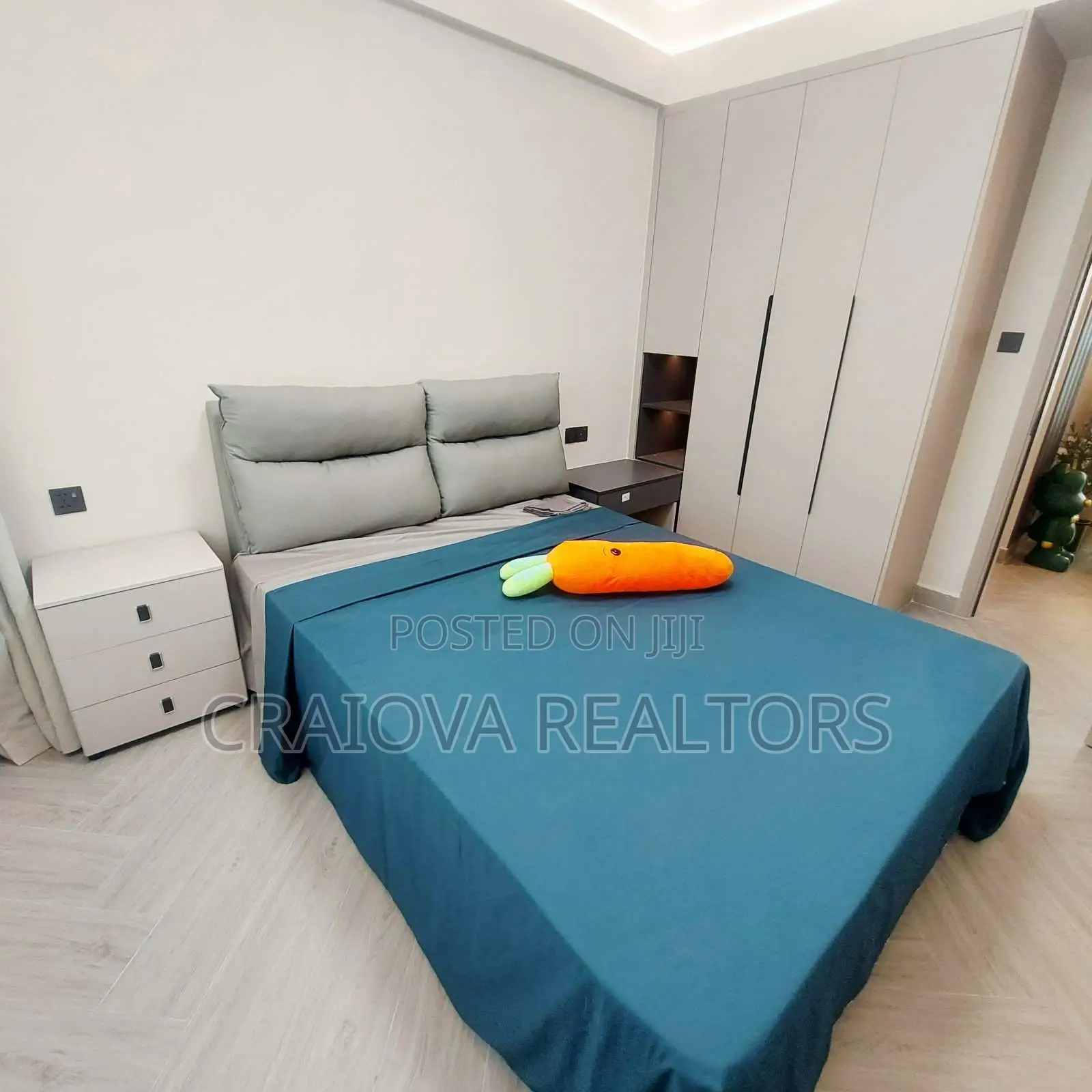 3bdrm Apartment in Hotel 67 Area for sale