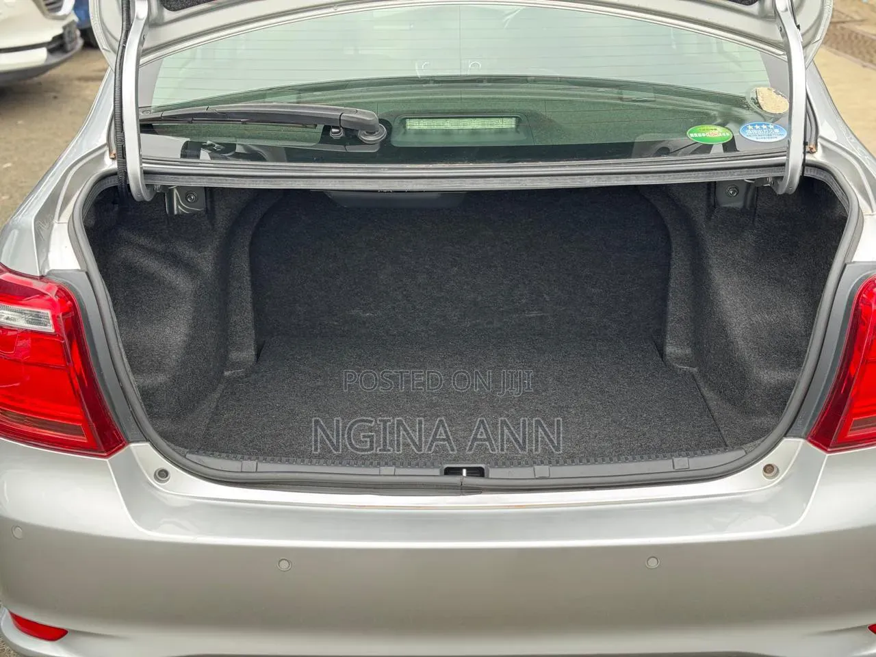 Toyota Axio 2019 Silver