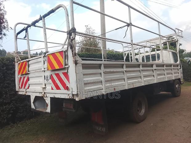 Isuzu NPR 2010 White - thumbnail 5