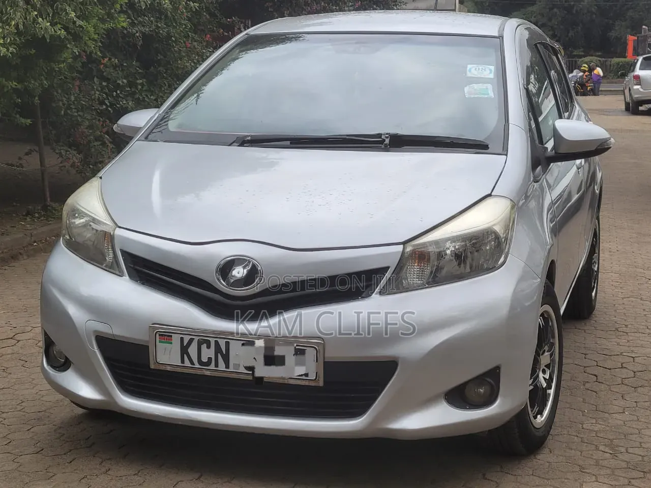 Toyota Vitz 2011