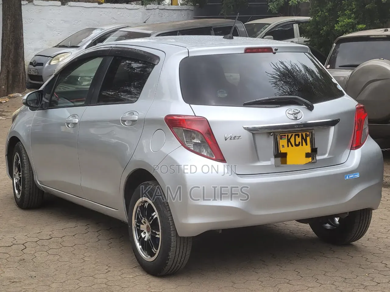 Toyota Vitz 2011