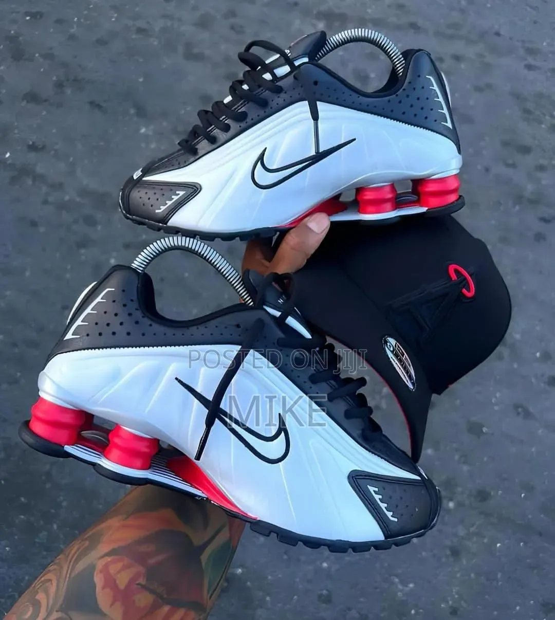 Nike Shocks