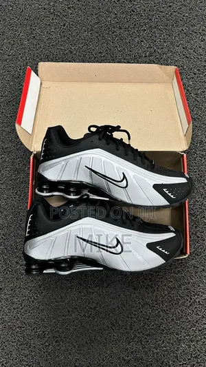 Nike Shocks
