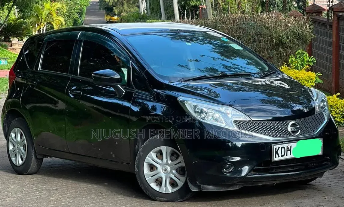 Nissan Note 2015 Black