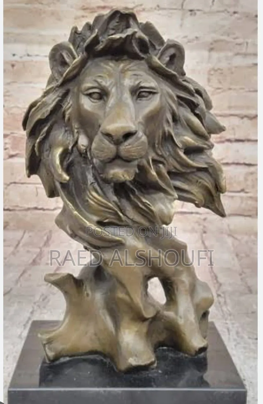 Lion Sculpture