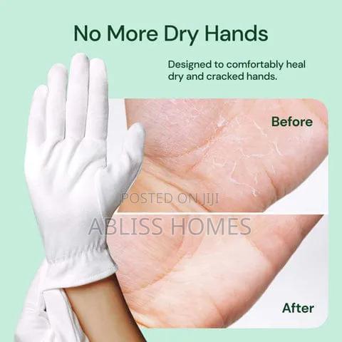 Silicone Moisturizing Hand Gloves - thumbnail 3