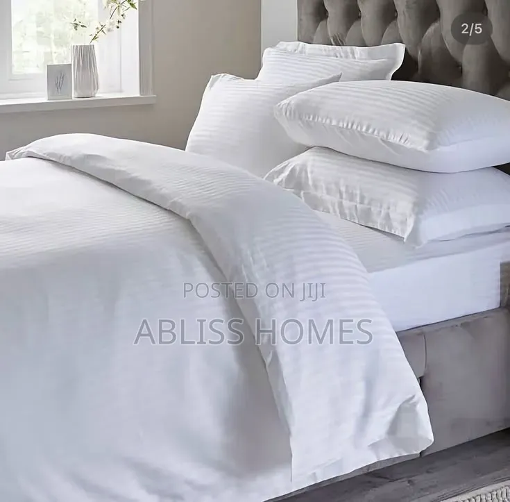 4pcs White Bedsheet Set