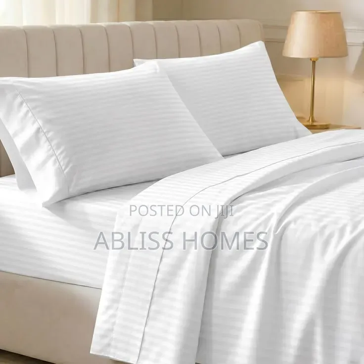 4pcs White Bedsheet Set