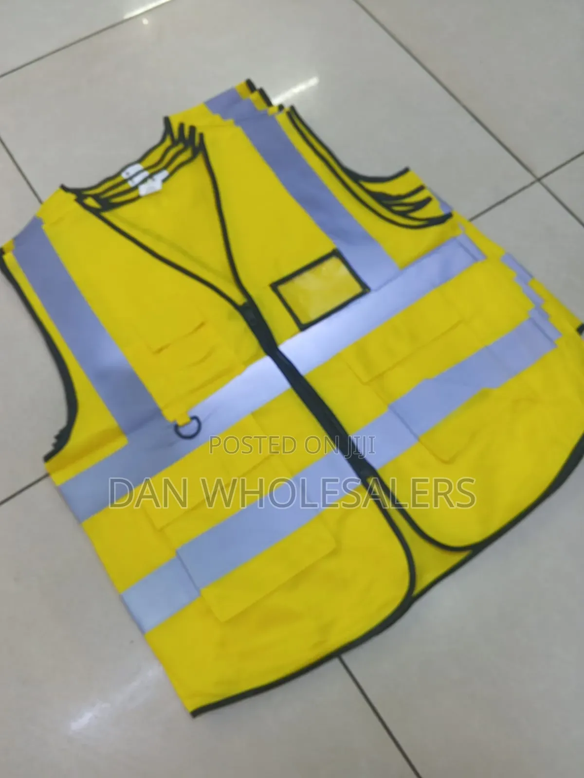 Reflective Safety Vest Xl Multi Pocket Design
