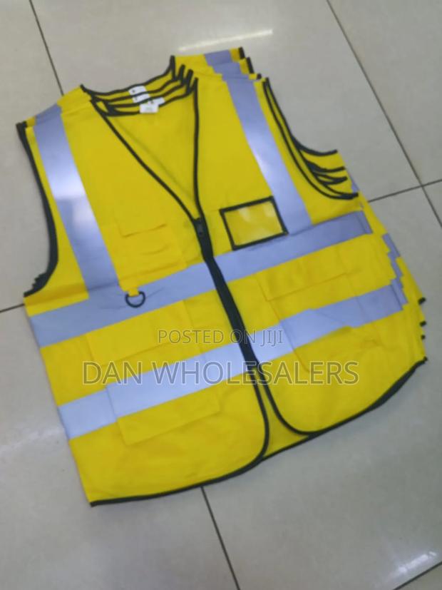 Reflective Safety Vest Xl With Id Card Pocket