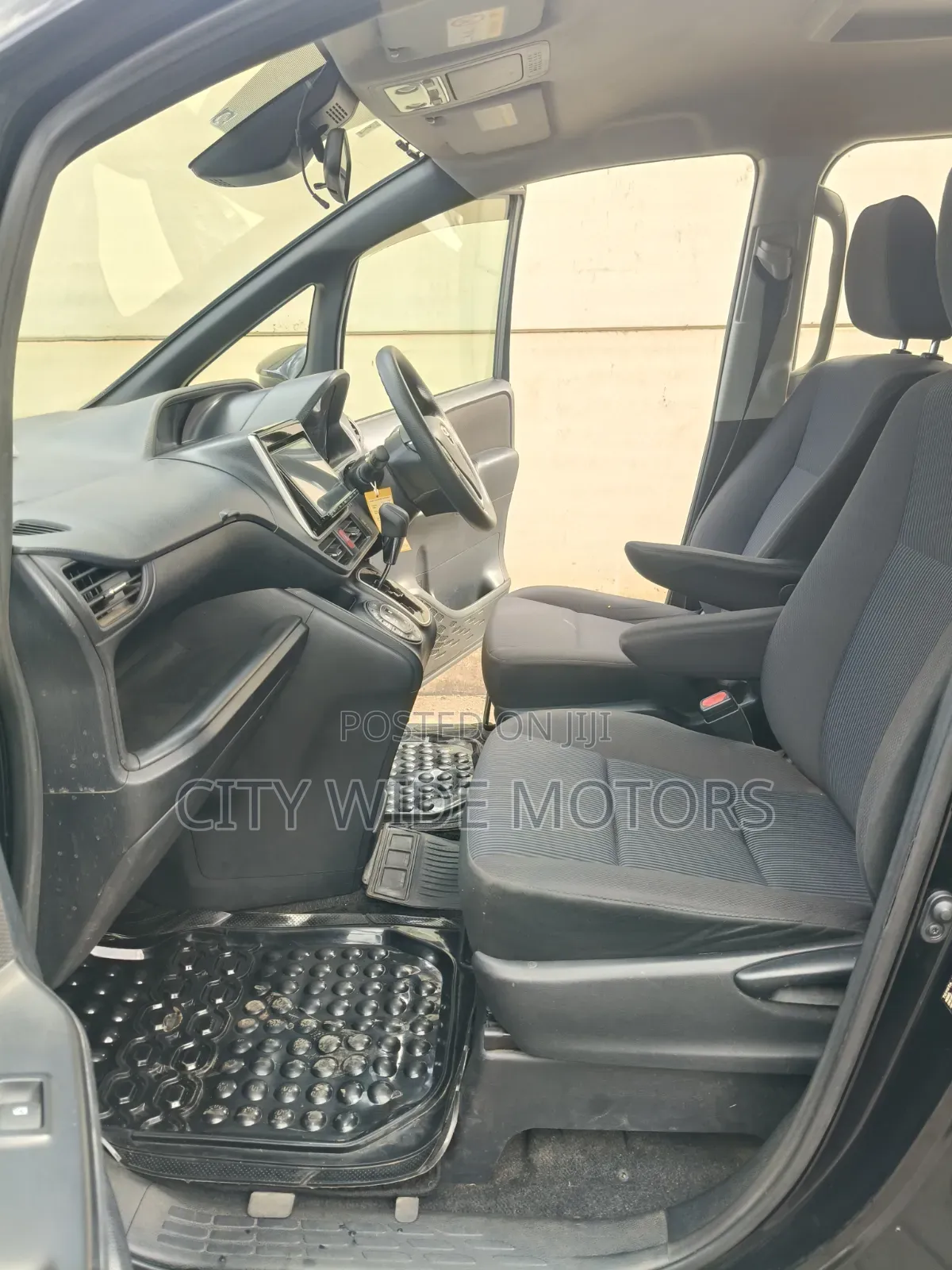 Toyota Noah 2018 Black