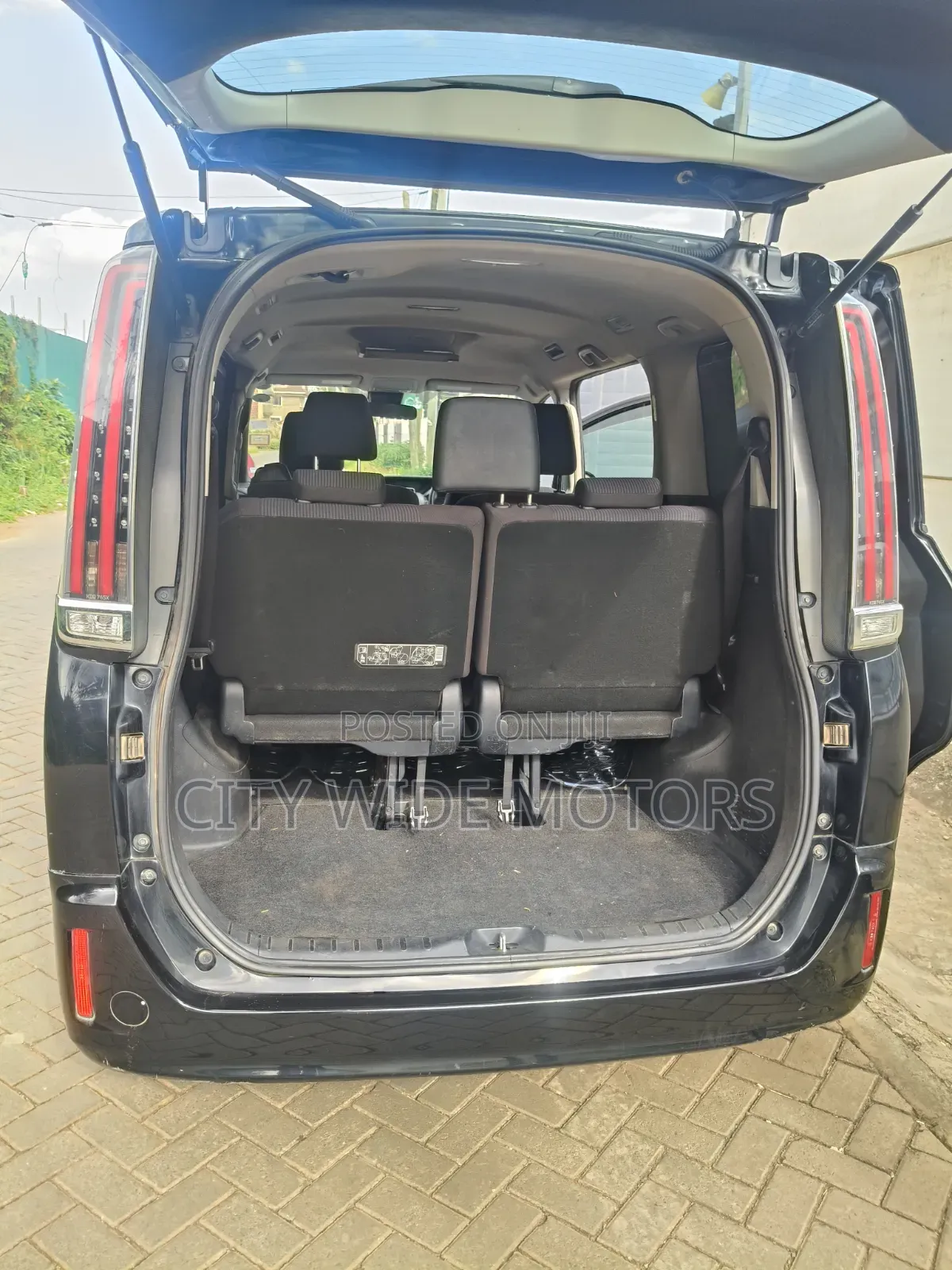 Toyota Noah 2018 Black