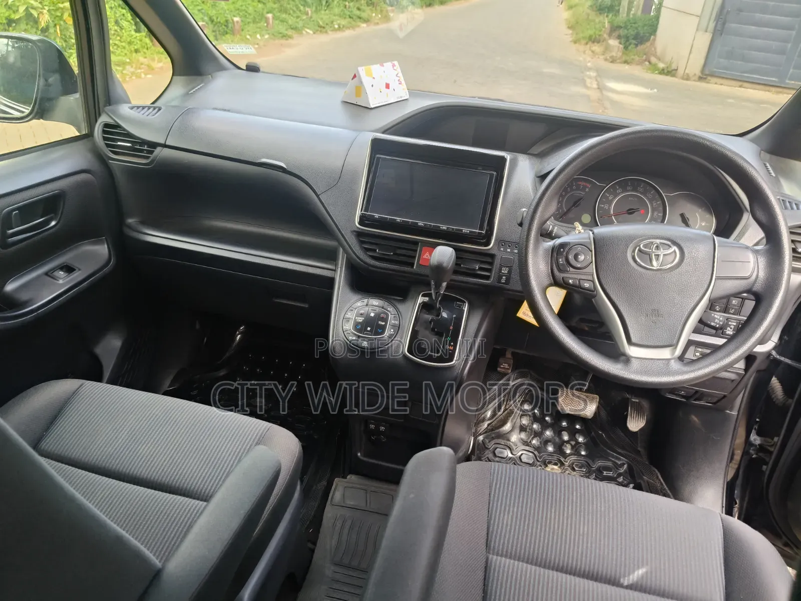 Toyota Noah 2018 Black