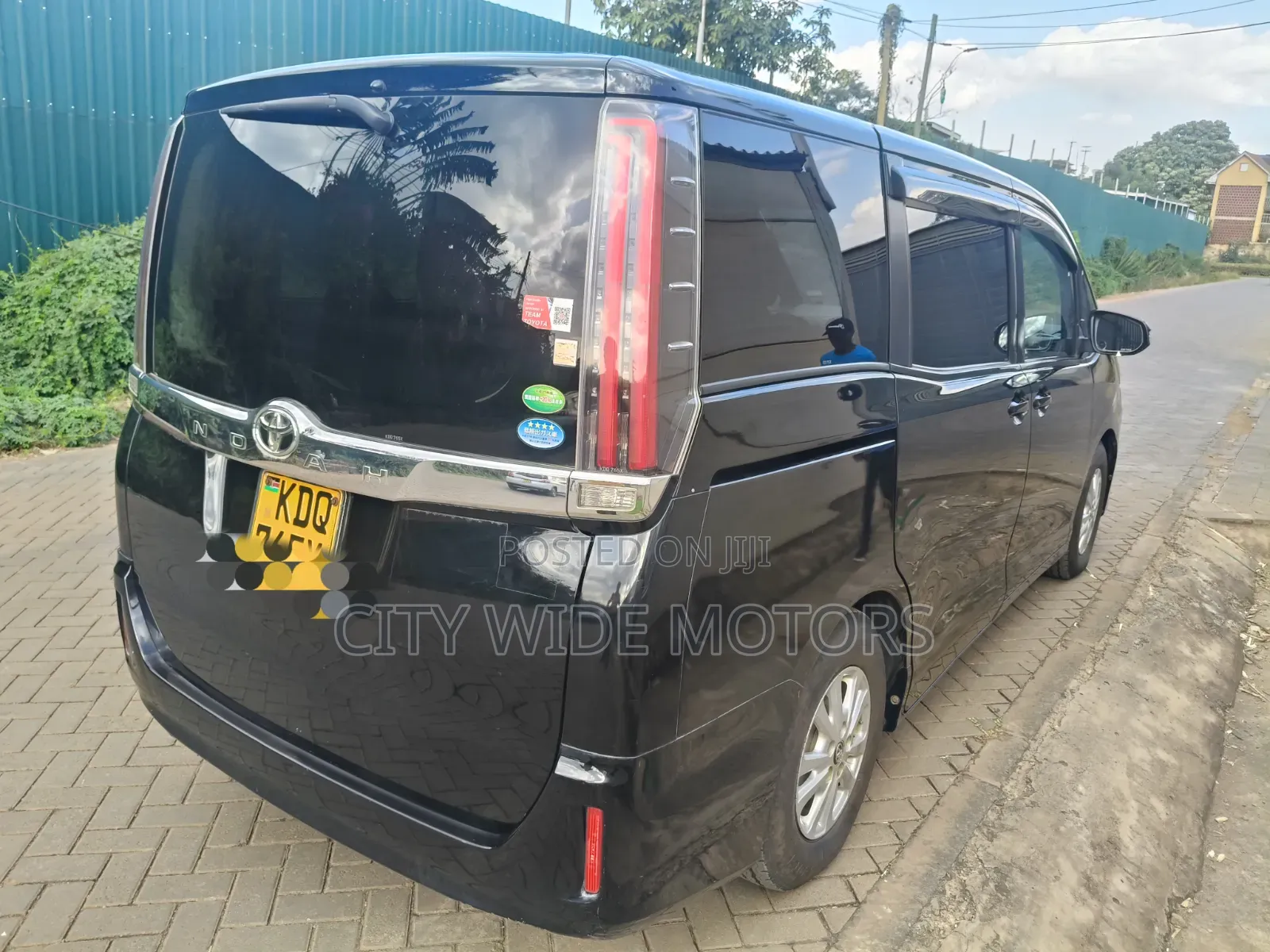 Toyota Noah 2018 Black