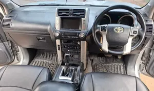 Toyota Land Cruiser Prado 2010 Silver