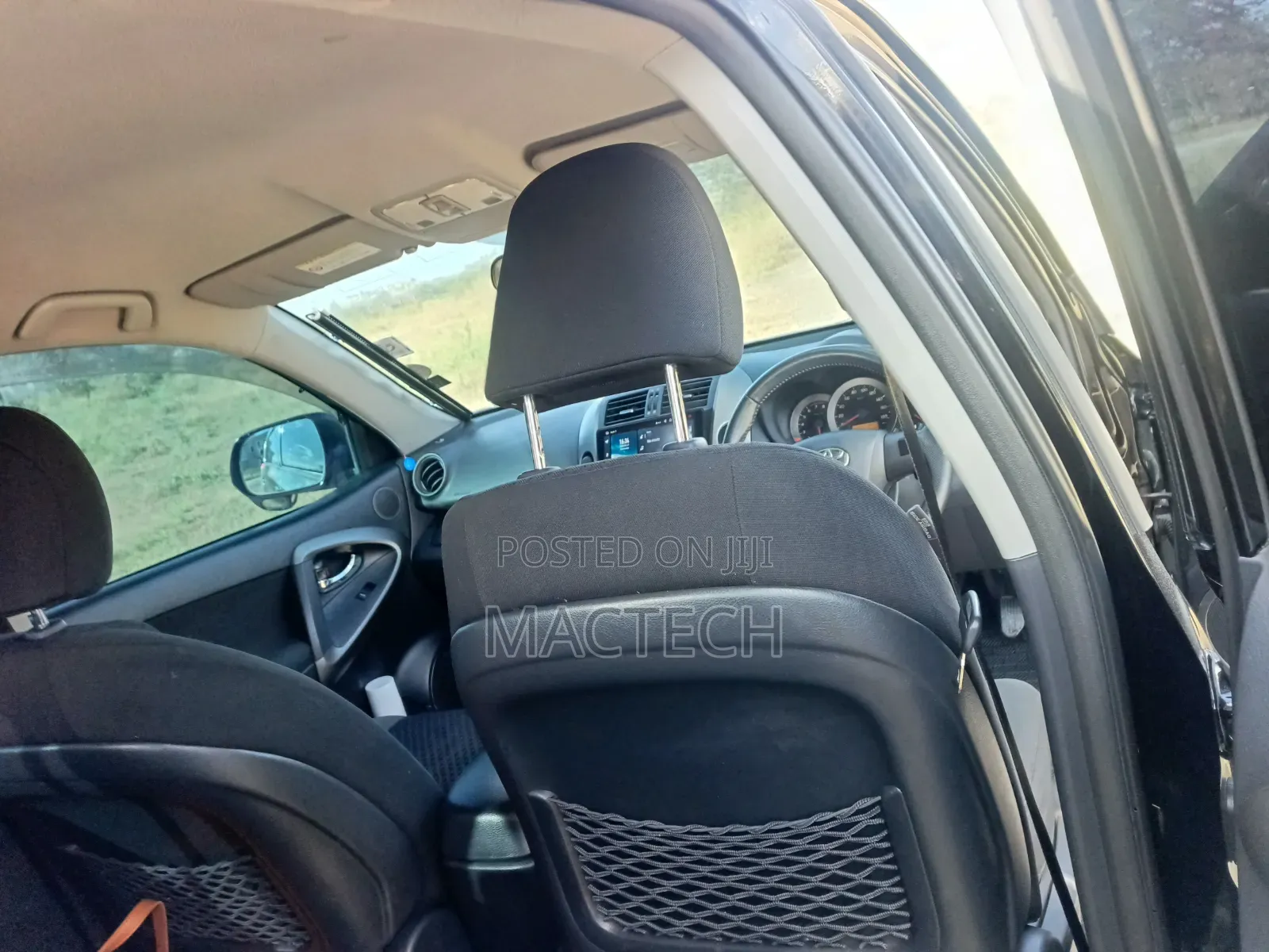 Toyota Vanguard 2012 Black