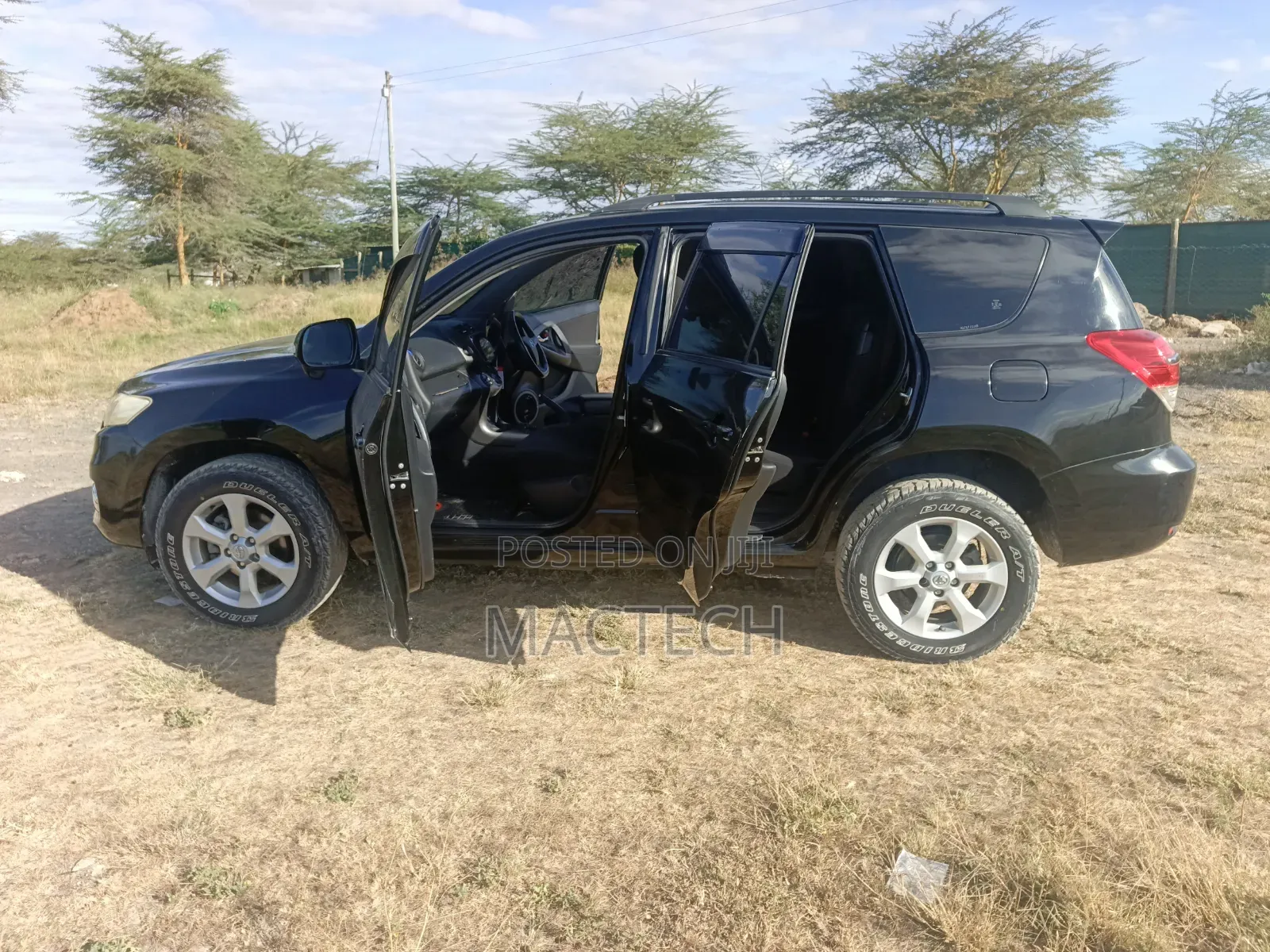 Toyota Vanguard 2012 Black