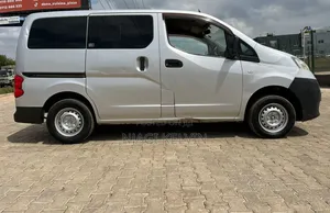 Nissan NV200 2009 Gray