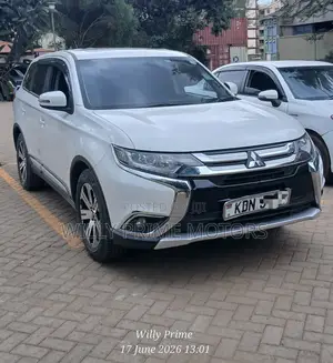 Mitsubishi Outlander 2016 White