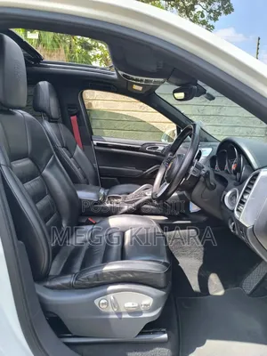 Porsche Cayenne 2018 White