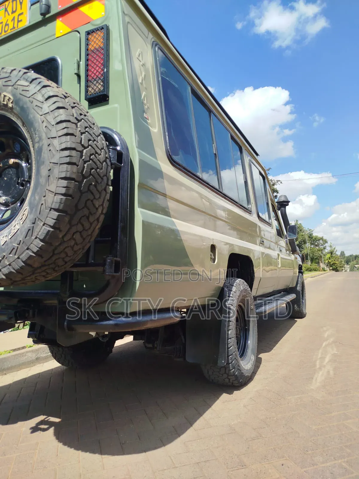 Toyota Land Cruiser 2010 Green