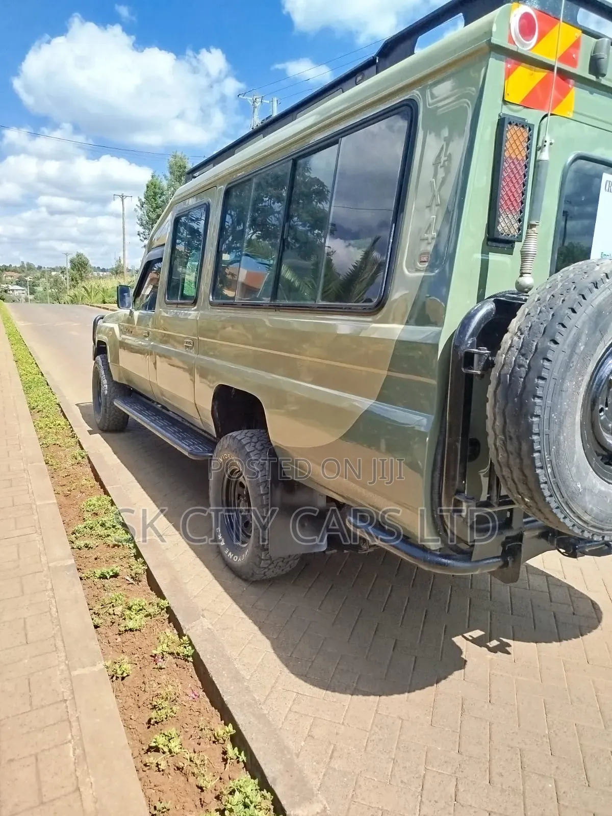 Toyota Land Cruiser 2010 Green