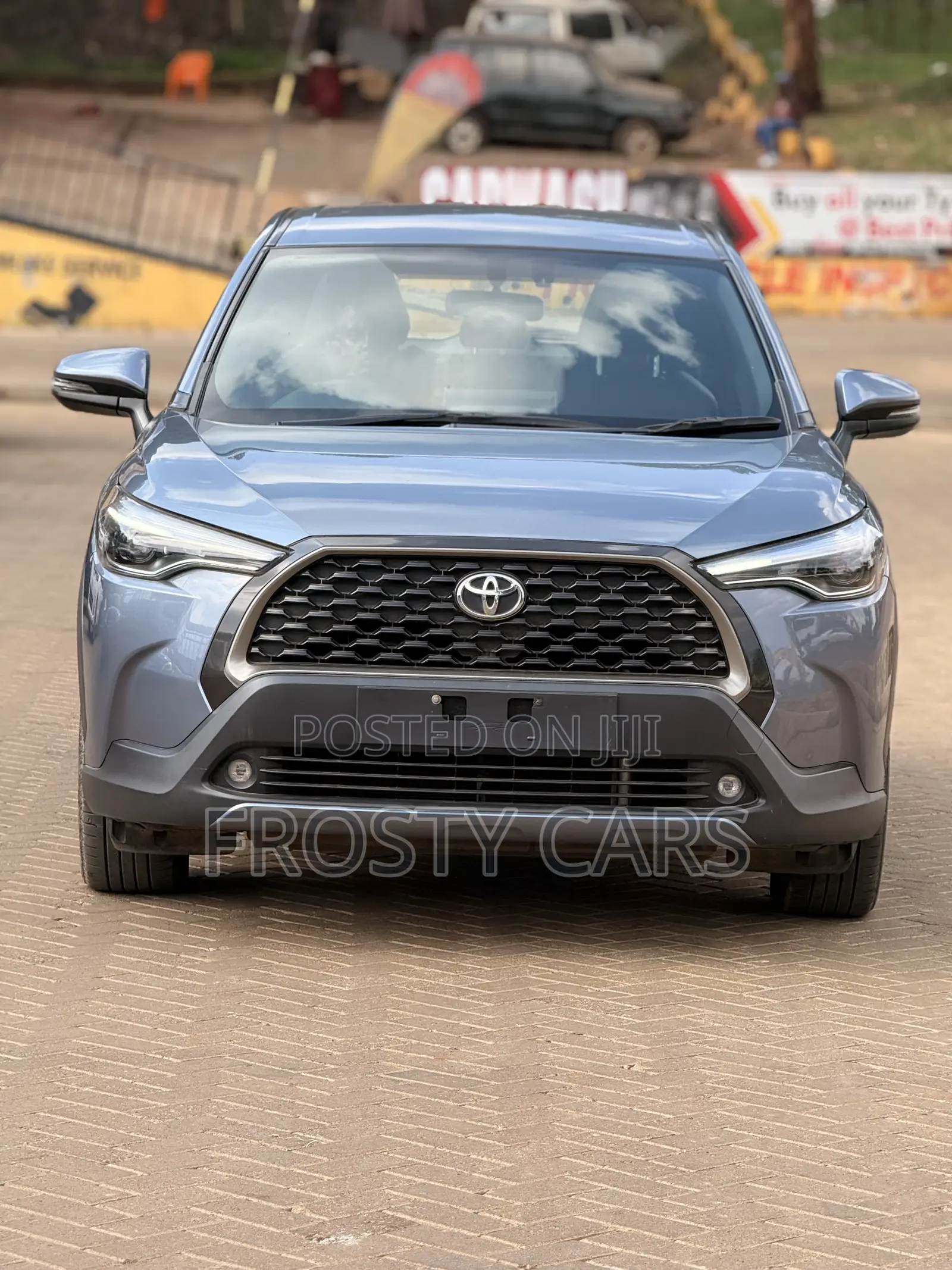 Toyota Corolla Cross XLE AWD 2023 Gray