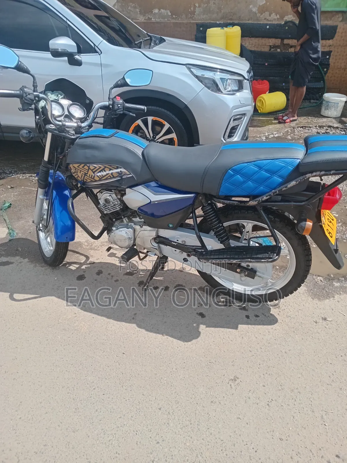 TVS HLX Plus ES 2022 Gold