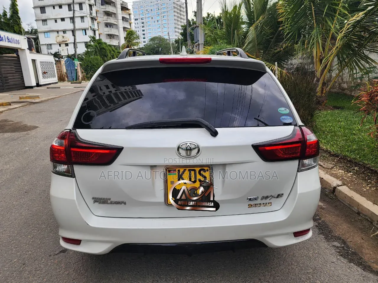 Toyota Corolla Fielder 2017 White