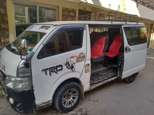 Toyota HiAce 2007 White