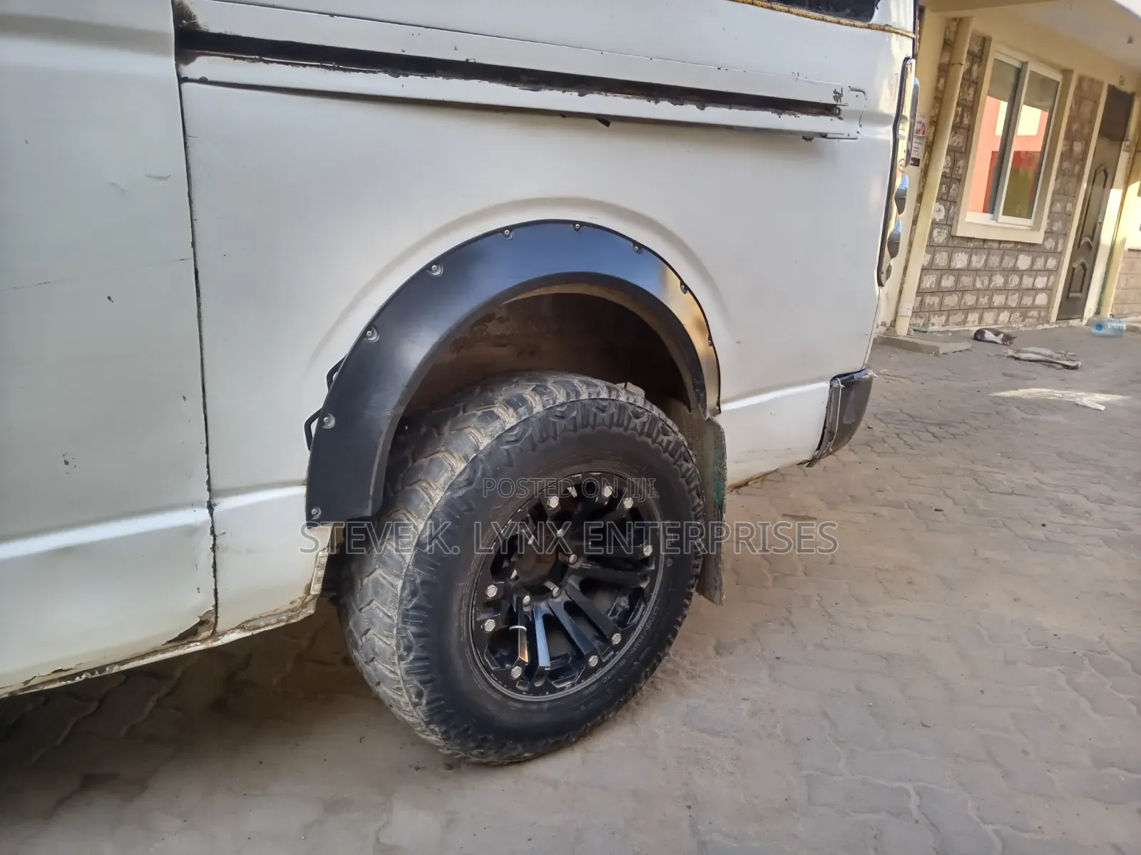 Toyota HiAce 2007 White