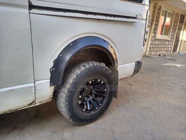 Toyota HiAce 2007 White - thumbnail 8