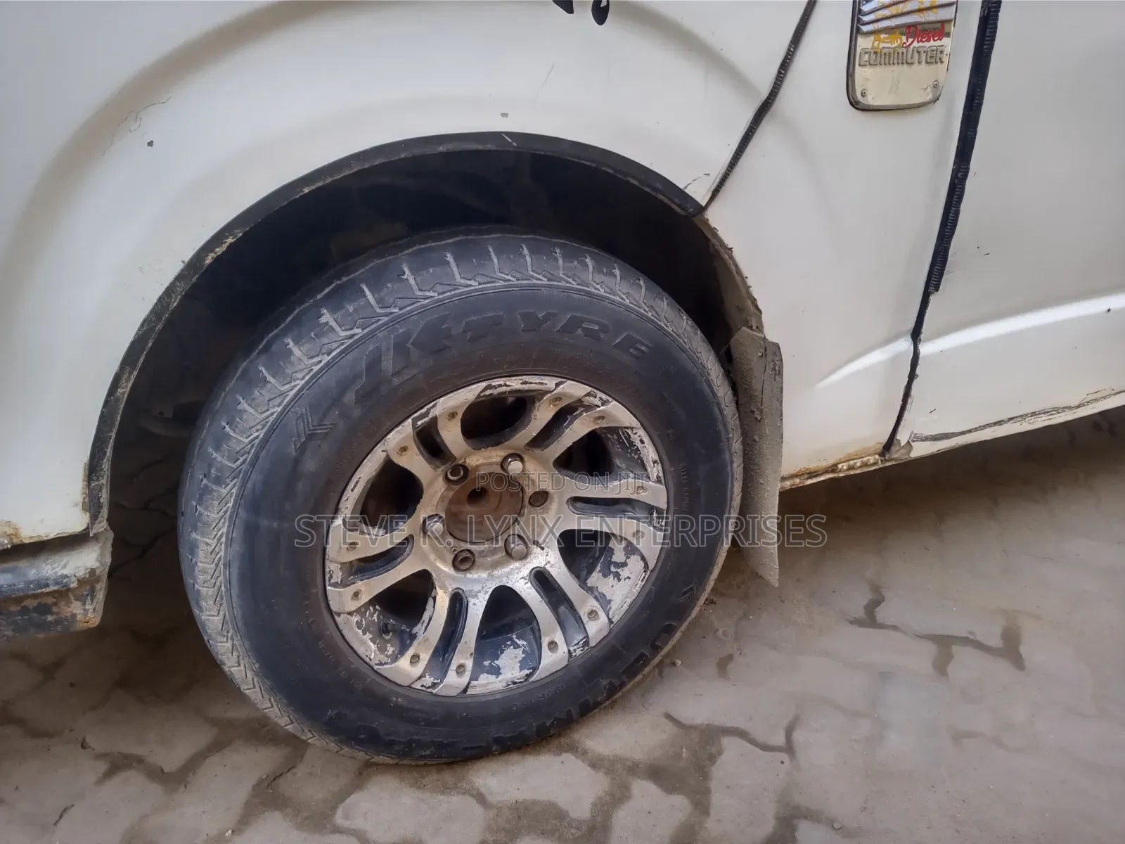 Toyota HiAce 2007 White
