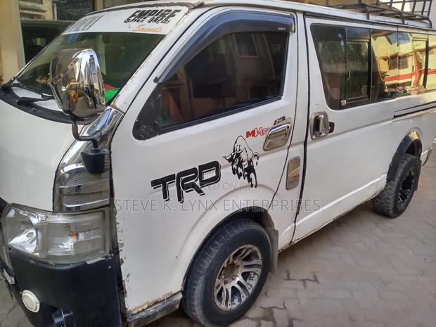Toyota HiAce 2007 White - thumbnail 10