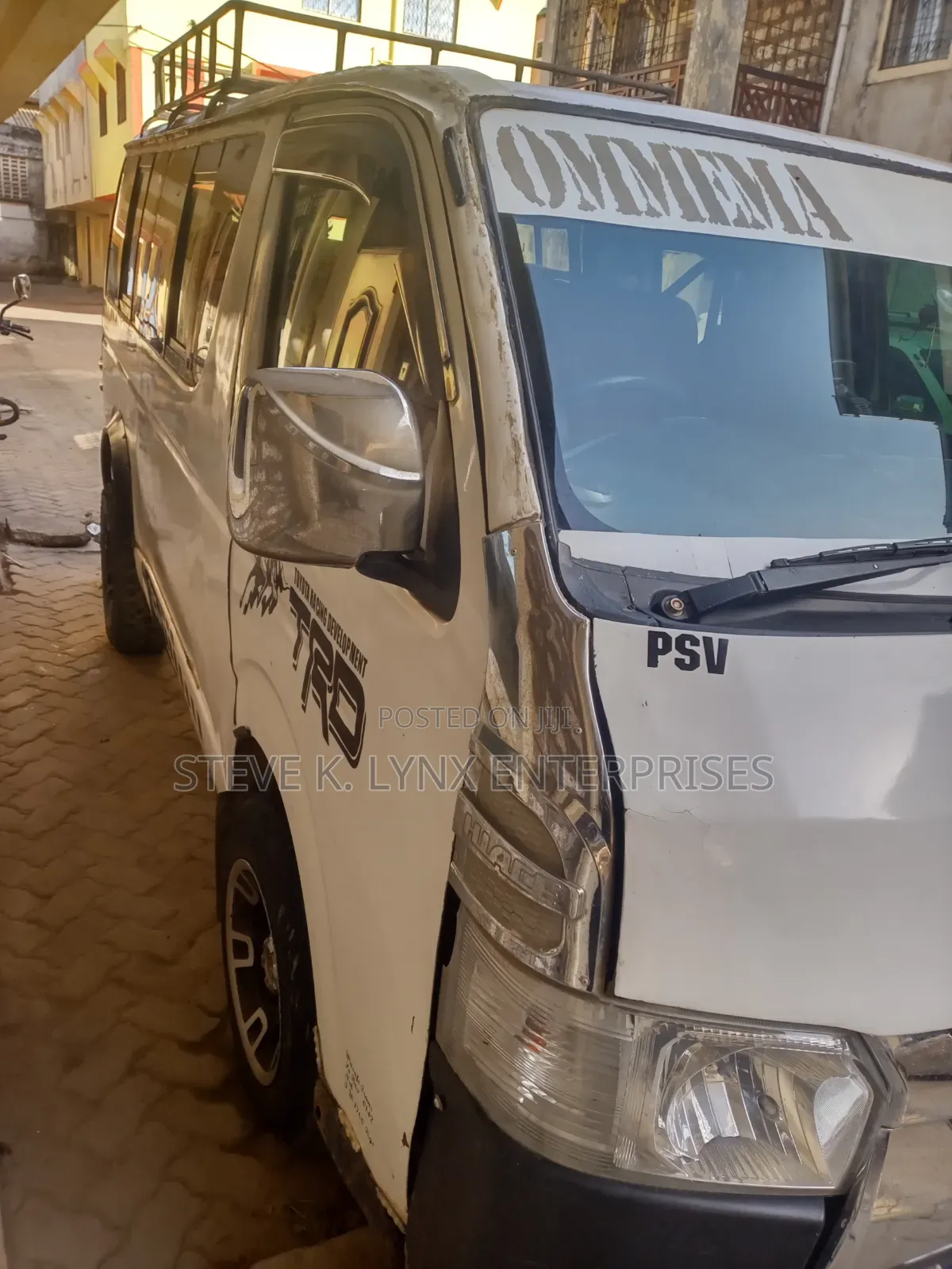 Toyota HiAce 2007 White
