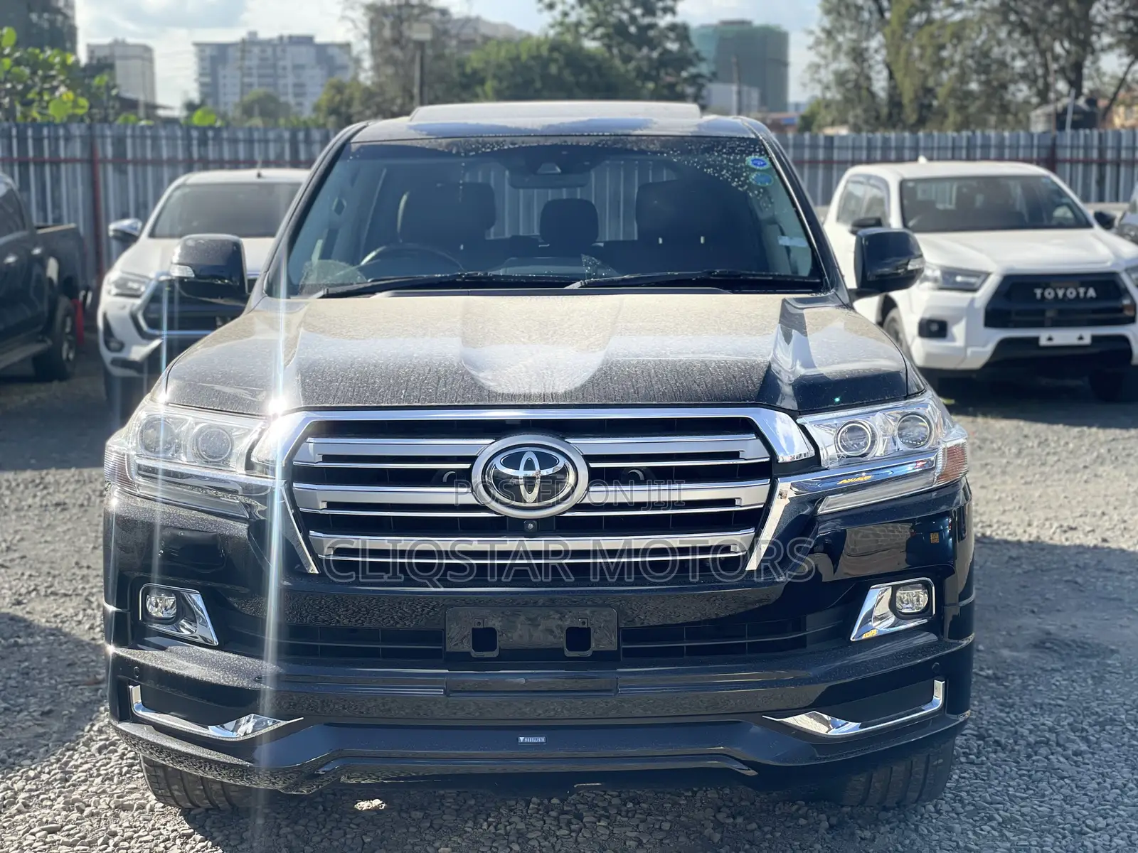 Toyota Land Cruiser 4.6 V8 ZX 2020 Black