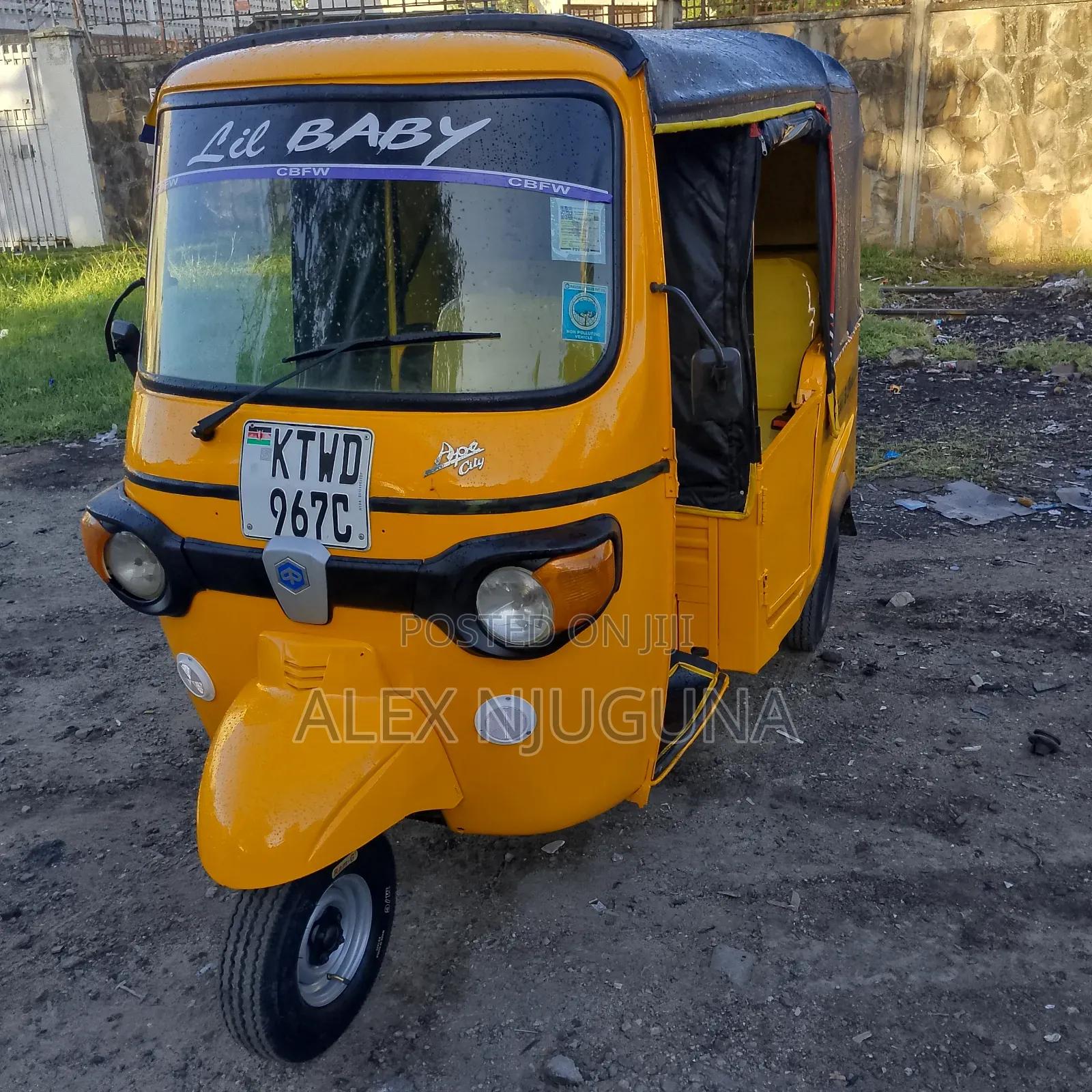 Piaggio Scooter 2024 Yellow