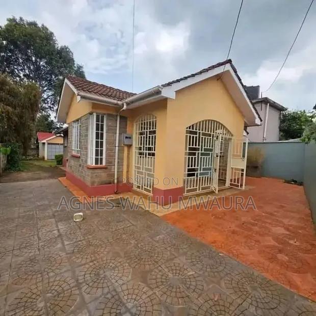 3bdrm Bungalow in Oluulua for sale
