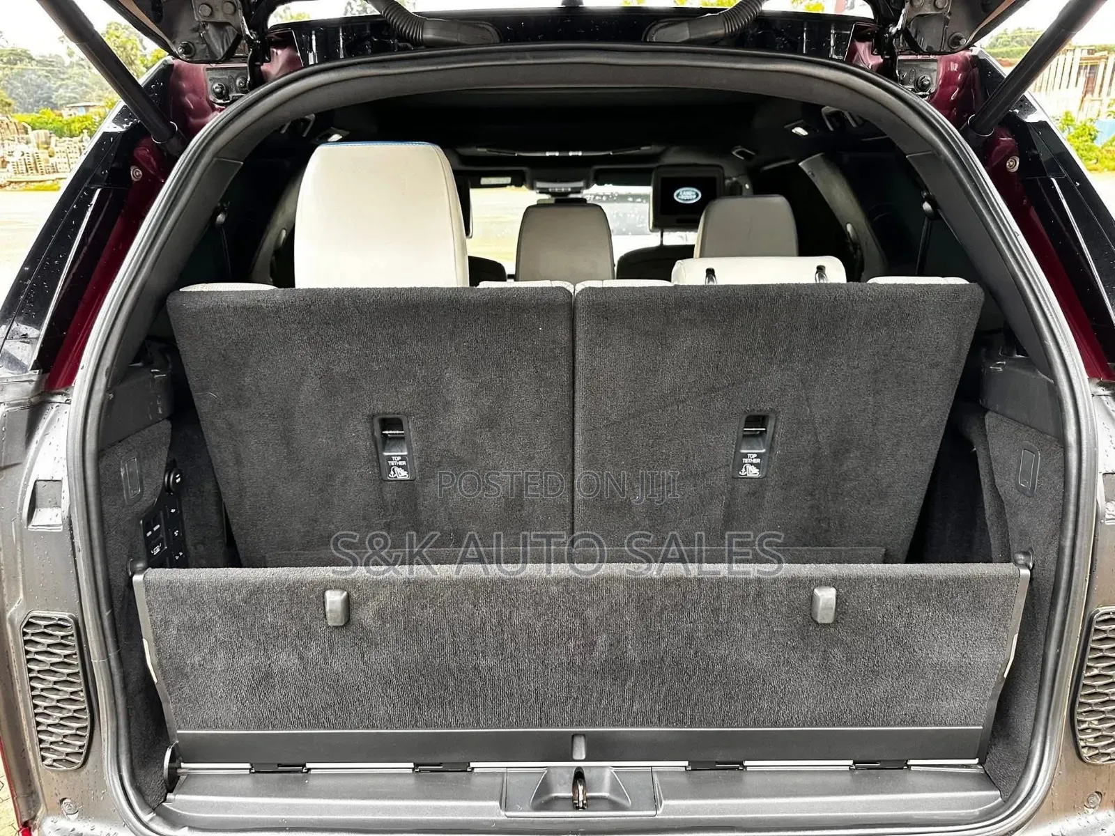 Land Rover Discovery 2018 Burgundy