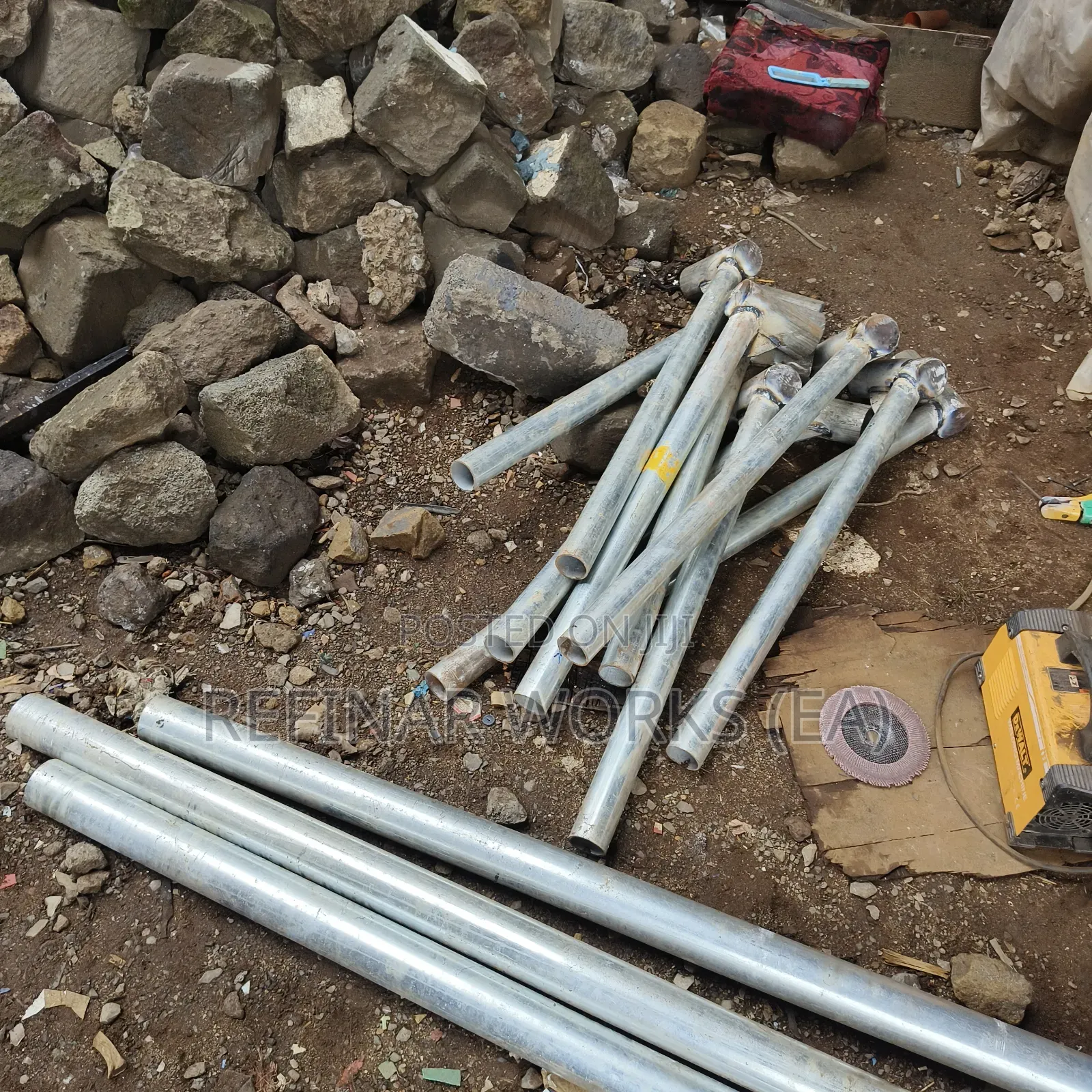 Galvanized Mild Steel Road and Street Light Poles Made on Order