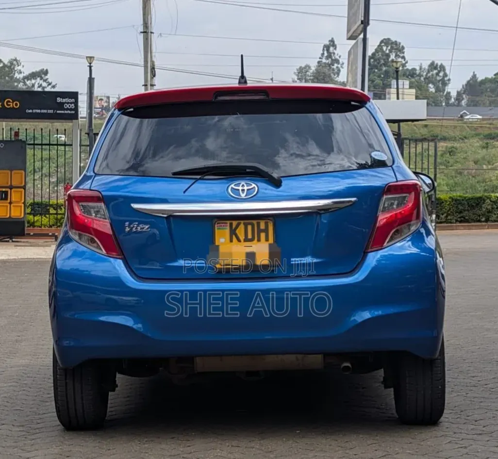 Toyota Vitz 2015 Blue