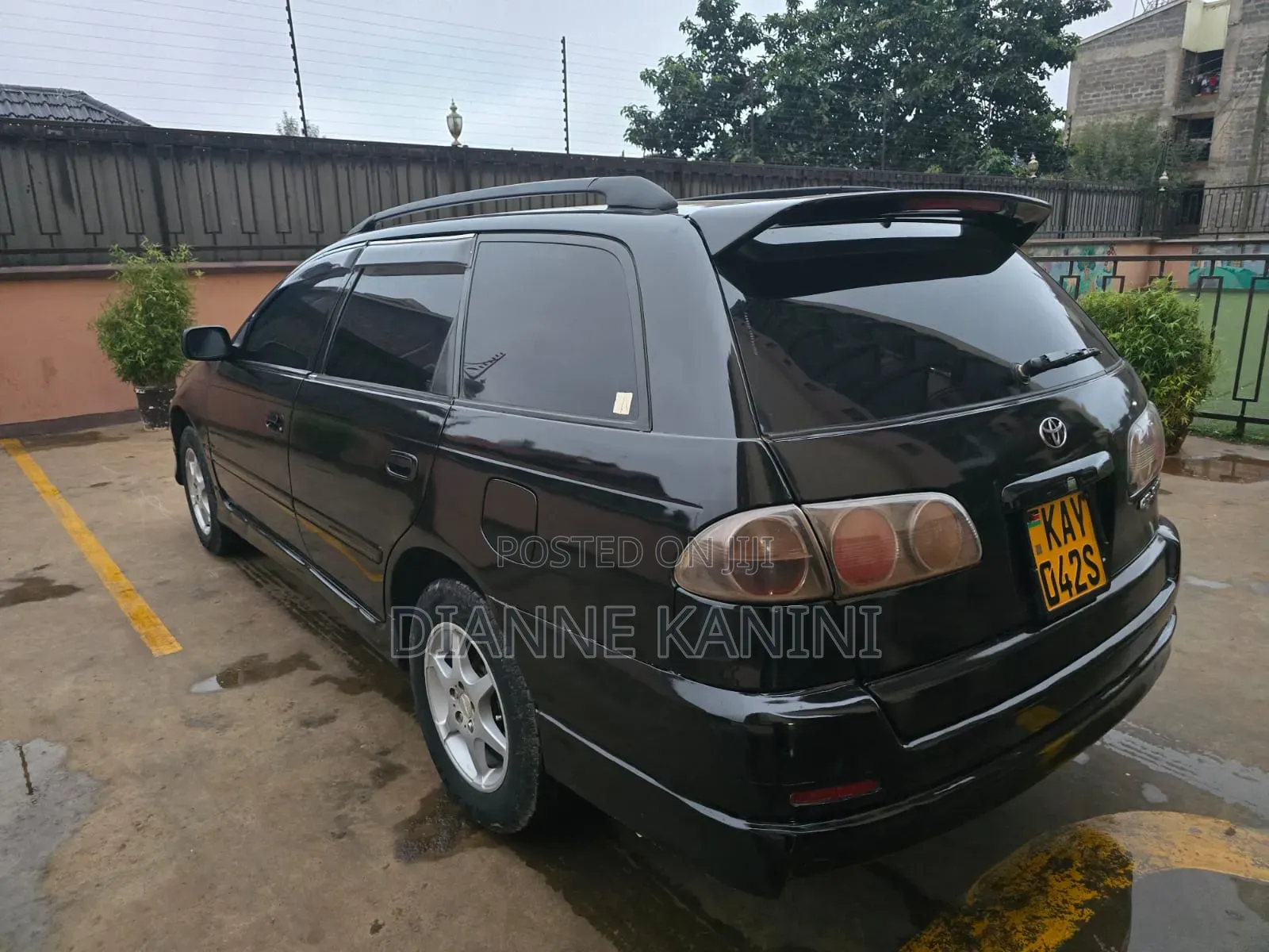 Toyota Caldina 2000 Black