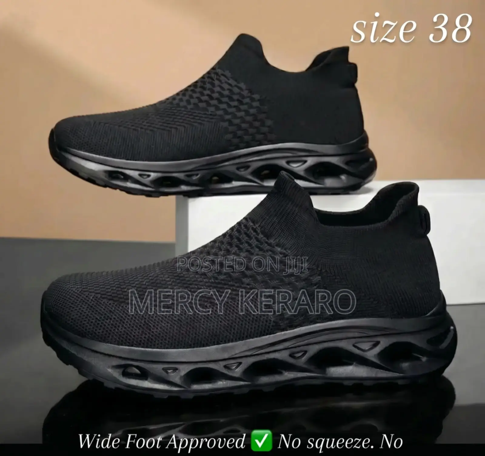 Wide Foot Women Sneakers
