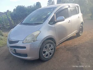 Toyota Ractis 2008 Silver
